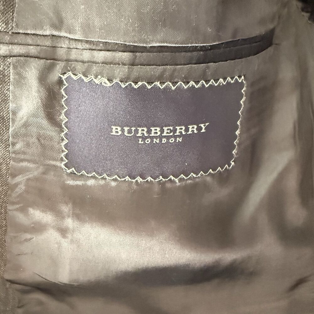 Burberry London 2-Piece Suit‎ 43L 36x40 Gray Pinstriped 100% Wool Made USA - Picture 2 of 16